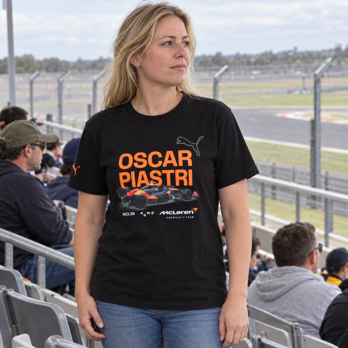 Oscar Piastri McLaren F1 T-Shirt – Black – Fan Edition – ilustrační foto 2 (AI)
