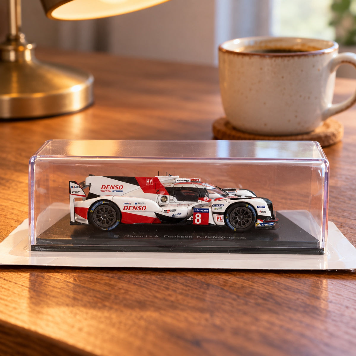 Toyota TS050 Hybrid Le Mans 2017 Modell 1/43 – Illustrationsfoto (KI)
