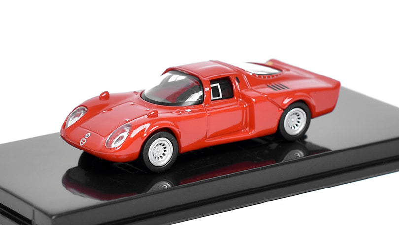 Model alfa Romeo 33.2 24 h Daytona press conference 1968