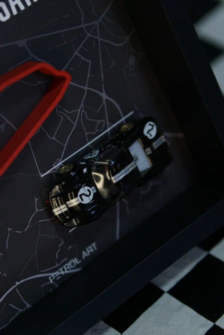 PETROL ART 3D-Rahmen Le Mans mit Ford GT40 MK II Bruce McLaren Modell im Maßstab 1:43
