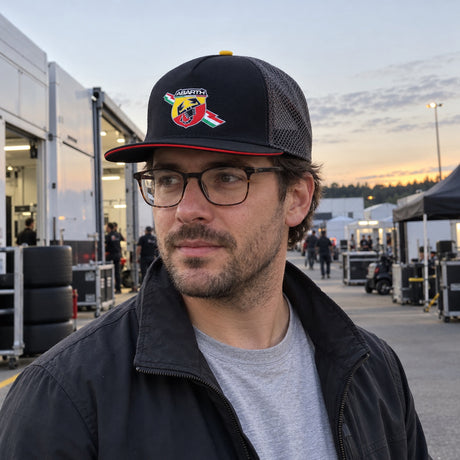 Abarth Corse Flat Peak Cap – Grey – ilustrační foto (AI)