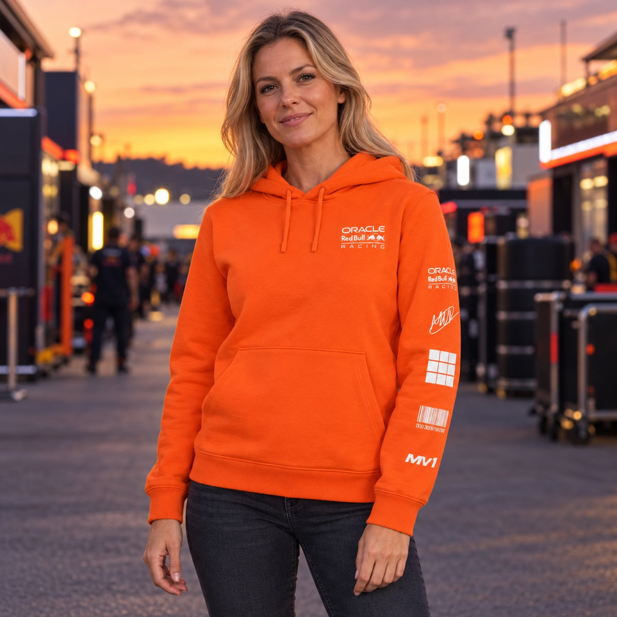 Oracle Red Bull Racing – Max Verstappen MV1 Casual Hoodie – illustrative photo (AI)