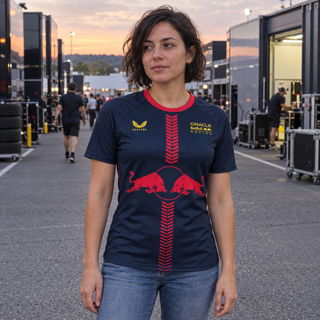 Oracle Red Bull Racing Sports Jersey with Red Bull Logo – Navy – ilustrační foto 2 (AI)