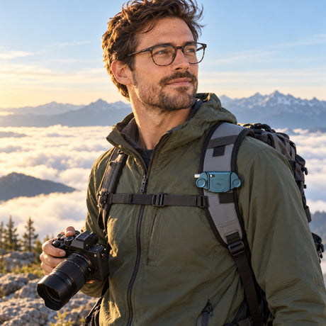 Peak Design Capture (v3) – Ocean – Standard Plate – illustrative photo (AI)