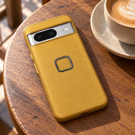 Peak Design Everyday Case Google Pixel 8 – Sun – Illustrationsfoto (KI)