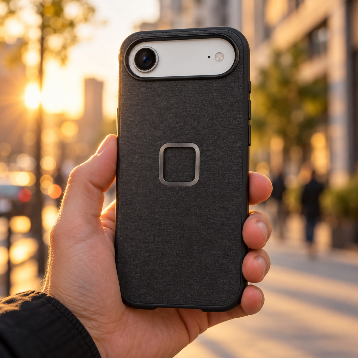 Peak Design Everyday Fabric Case – iPhone 17 Air – Charcoal – illustrative photo (AI)