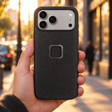 Peak Design Everyday Fabric Case – iPhone 17 Pro Max – Charcoal – illustrative photo (AI)