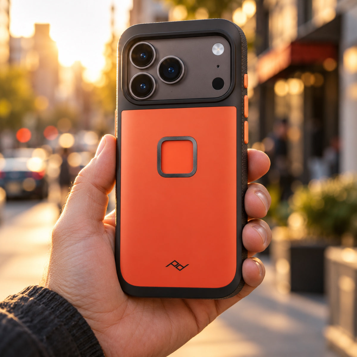 Peak Design GNAR Case – iPhone 17 Pro – Ibis – illustrative photo (AI)