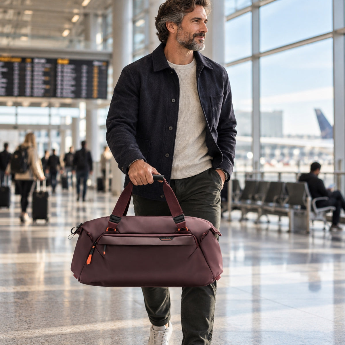 Peak Design Travel Duffel 35L – Eclipse – illustrative photo (AI)