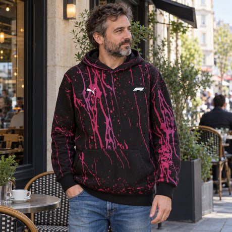 Puma Formula 1 Splash Hoodie – Black/Pink – ilustrační foto (AI)