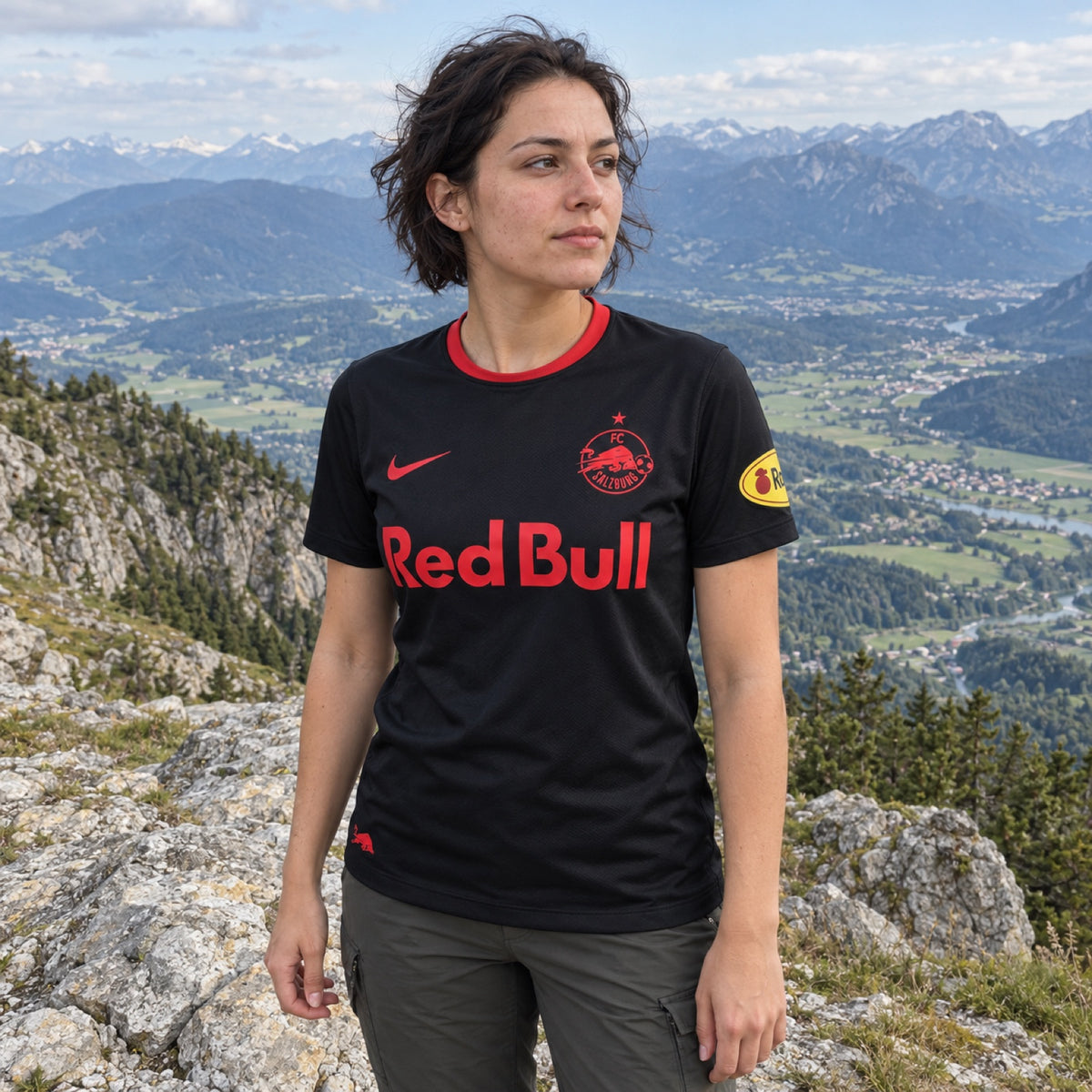 Red Bull Salzburg Nike 23/24 Champions League Shirt – ilustrační foto 2 (AI)