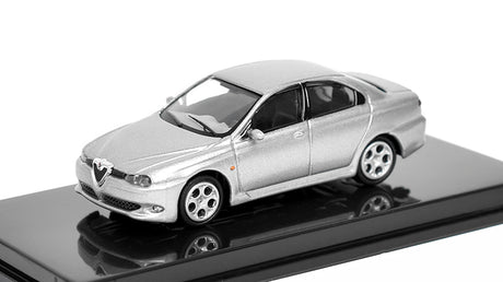 Alfa Romeo 156 GTA 1:87 model silver