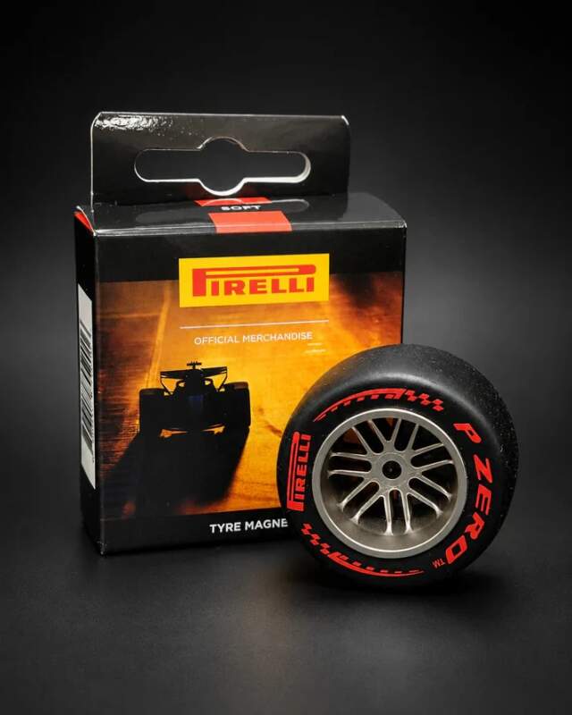 F1 Tech Magnet Pirelli TYRE 18 rot