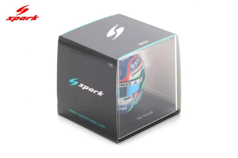 Helmmodell SPARK Kimi Antonelli Emilia Romagna GP F1 2025