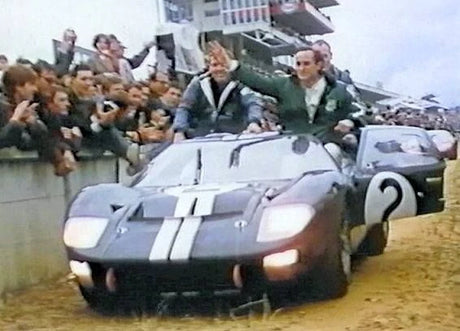 PETROL ART 3D-Rahmen Le Mans mit Ford GT40 MK II Bruce McLaren Modell im Maßstab 1:43